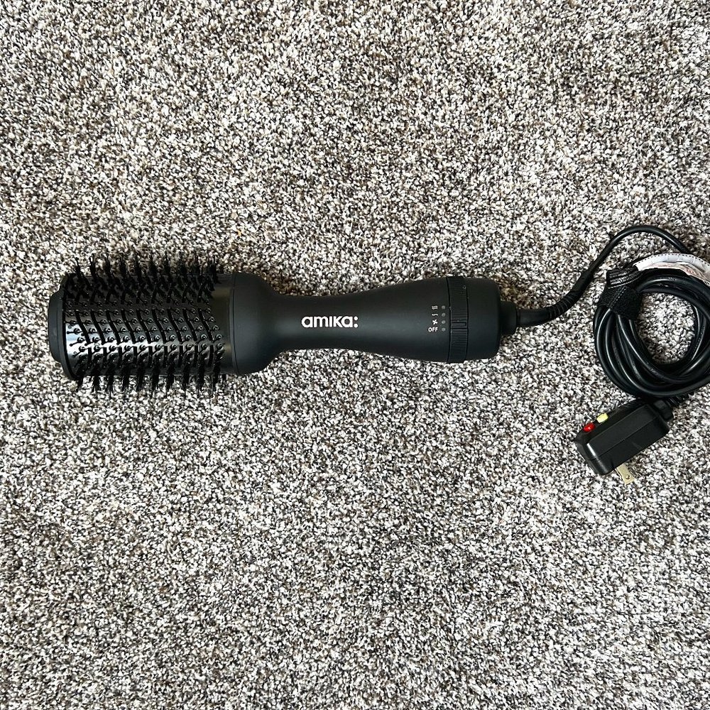 Amika Hair Blow Dryer Brush